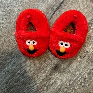 Elma size 3 baby slippers